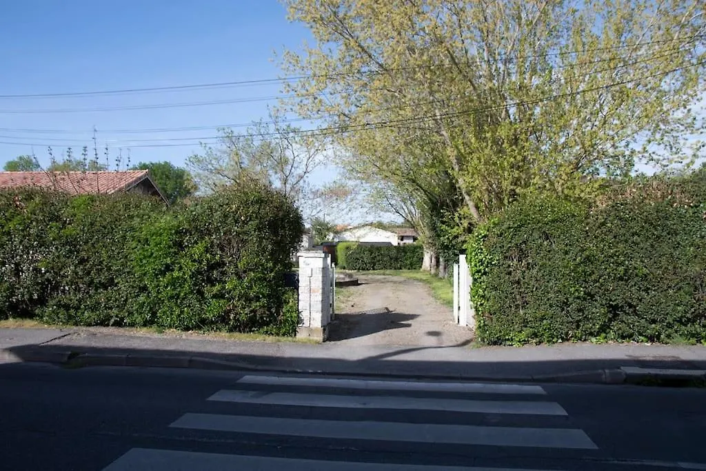Le 17M - Maison Basque D'Occitanie Clim Jardin Parking Castelginest 0*,
